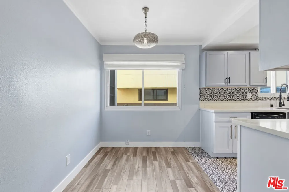 141 W Hillcrest Boulevard #2 Inglewood, CA 90301