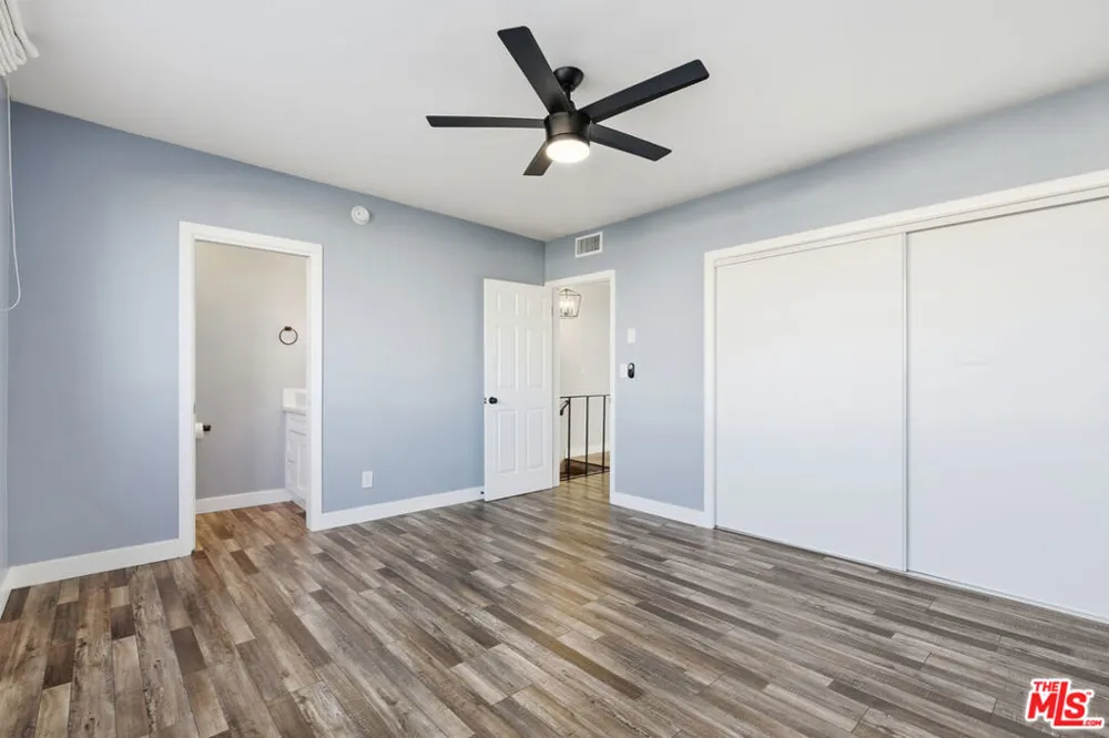141 W Hillcrest Boulevard #2 Inglewood, CA 90301