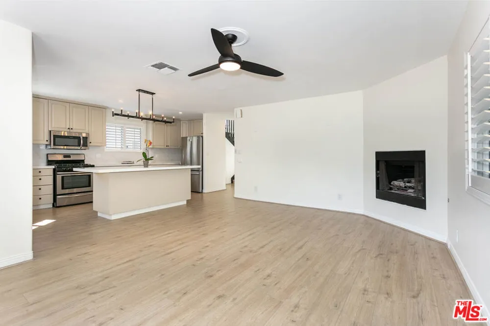 2914 Castle Heights Avenue Los Angeles, CA 90034