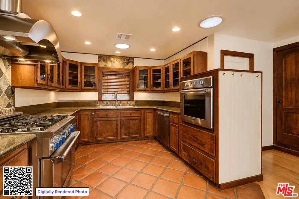 13509 Bassett Street Valley Glen, CA 91405