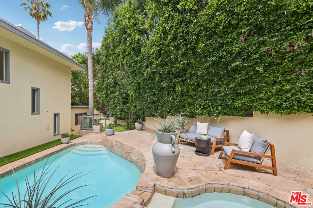 8715 Sunset Plaza Terrace Los Angeles, CA 90069