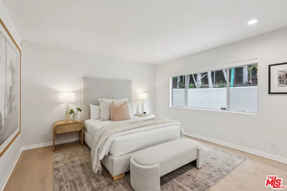 8715 Sunset Plaza Terrace Los Angeles, CA 90069