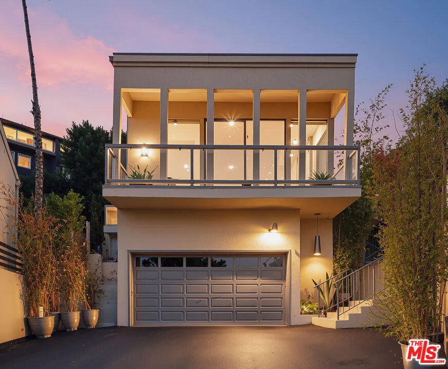 8715 Sunset Plaza Terrace Los Angeles, CA 90069