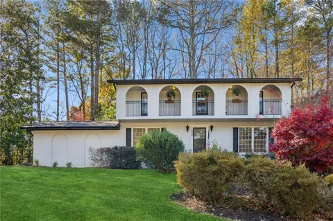 4894 Macbain Lane
