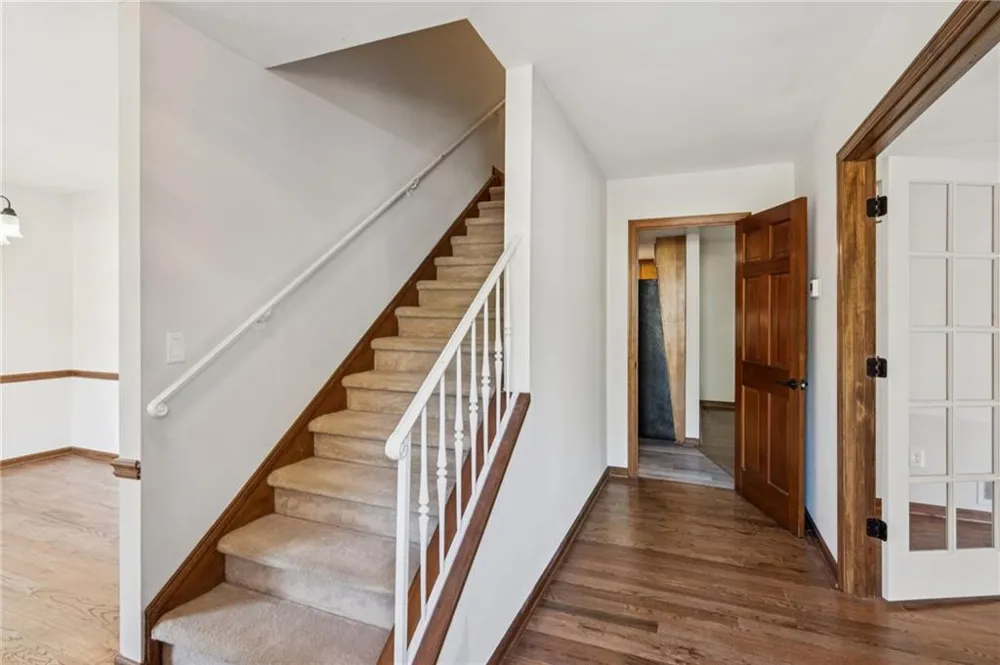 4894 Macbain Lane Dunwoody, GA 30360