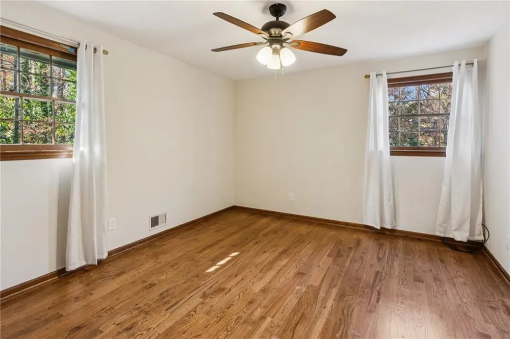 4894 Macbain Lane Dunwoody, GA 30360