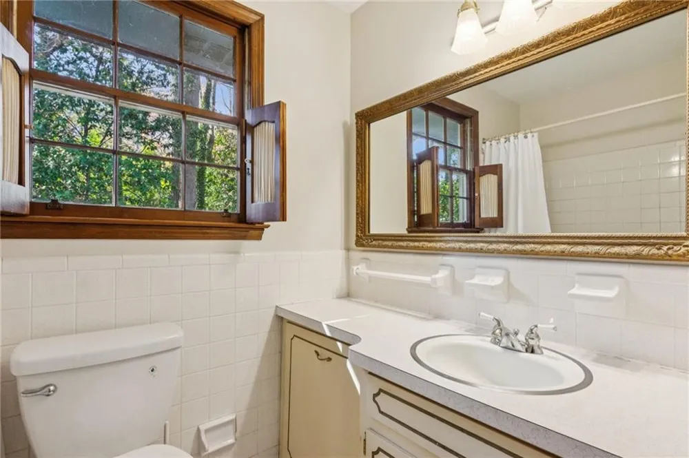4894 Macbain Lane Dunwoody, GA 30360