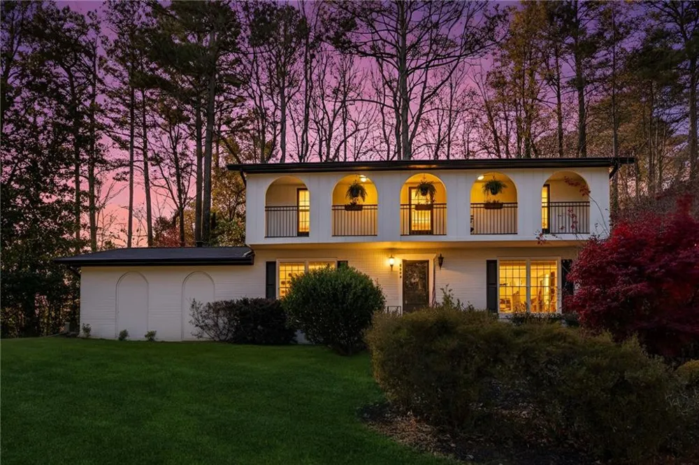 4894 Macbain Lane Dunwoody, GA 30360