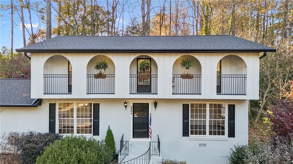 4894 Macbain Lane Dunwoody, GA 30360