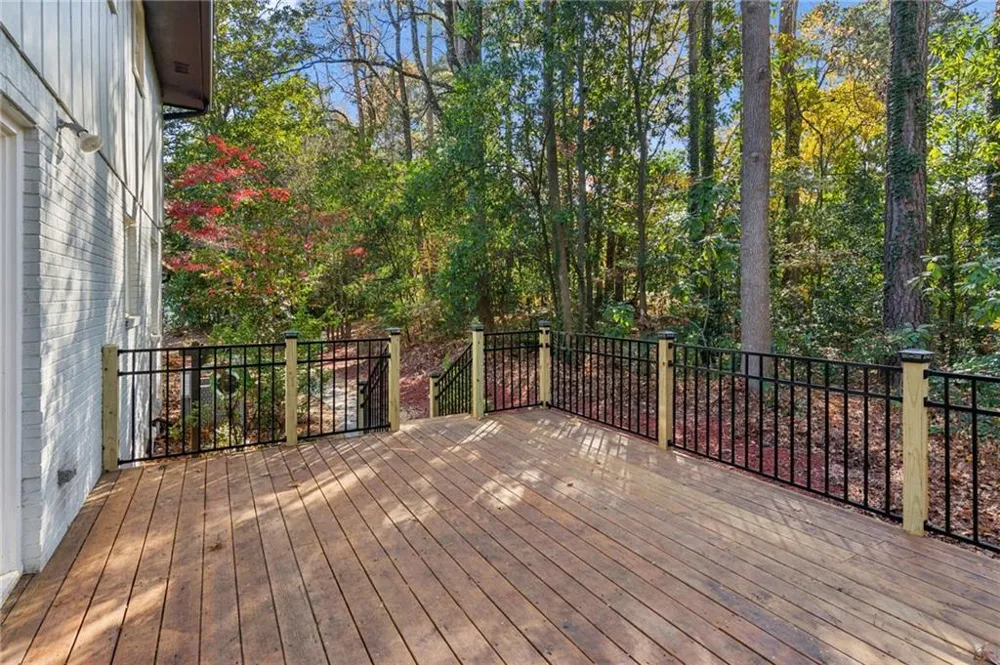 4894 Macbain Lane Dunwoody, GA 30360
