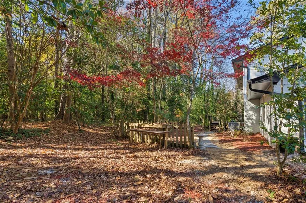 4894 Macbain Lane Dunwoody, GA 30360