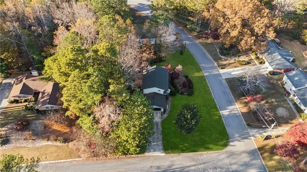 4894 Macbain Lane Dunwoody, GA 30360