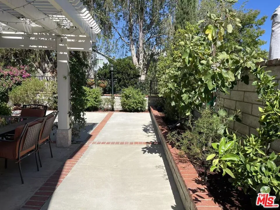 28735 Citrus Place Santa Clarita, CA 91390