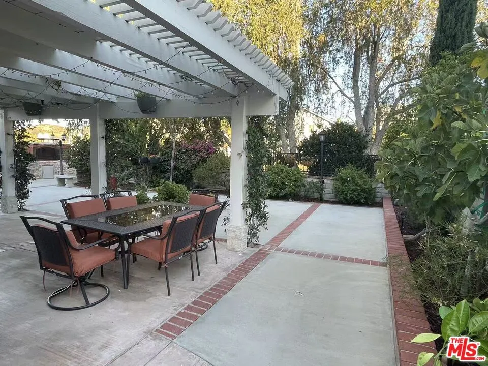 28735 Citrus Place Santa Clarita, CA 91390