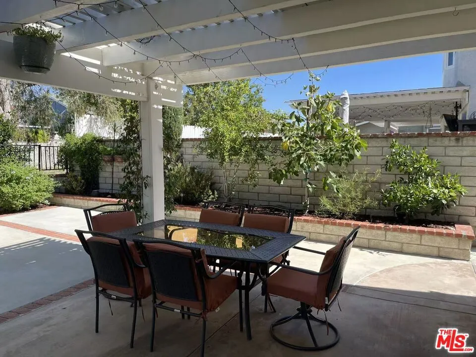 28735 Citrus Place Santa Clarita, CA 91390