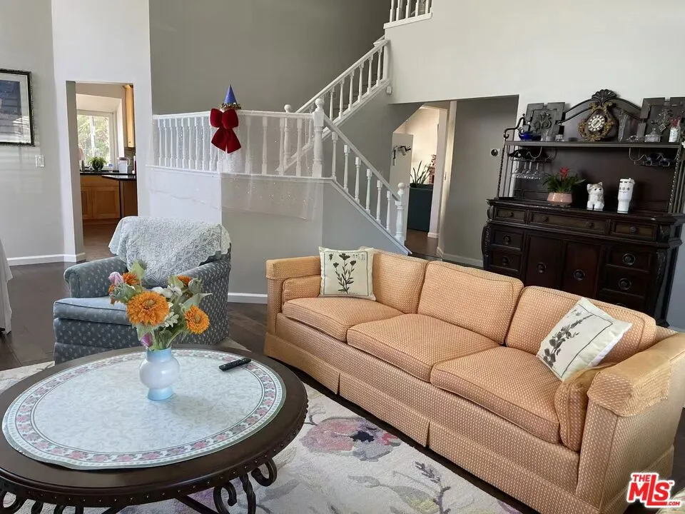 28735 Citrus Place Santa Clarita, CA 91390