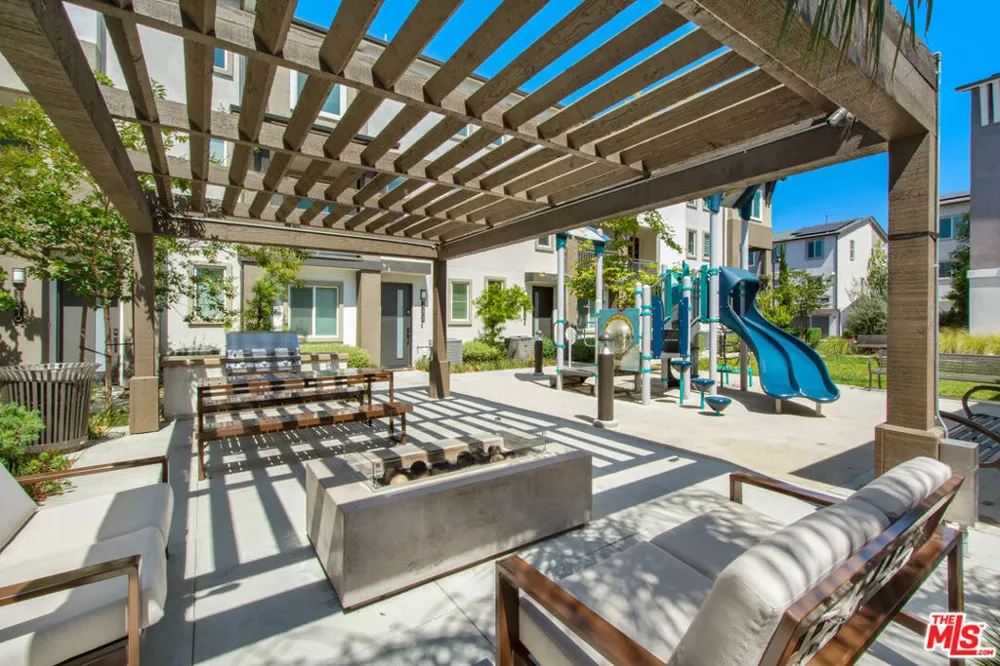 1002 Sage Lane Gardena, CA 90247