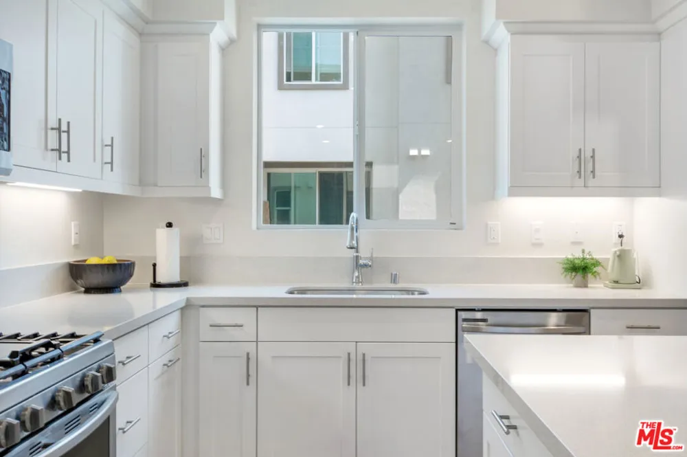 1002 Sage Lane Gardena, CA 90247
