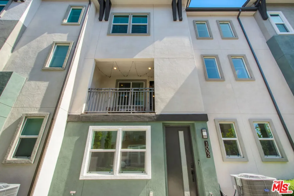 1002 Sage Lane Gardena, CA 90247