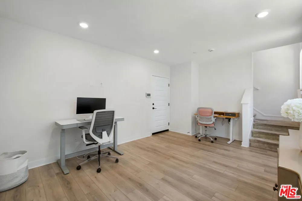 1002 Sage Lane Gardena, CA 90247