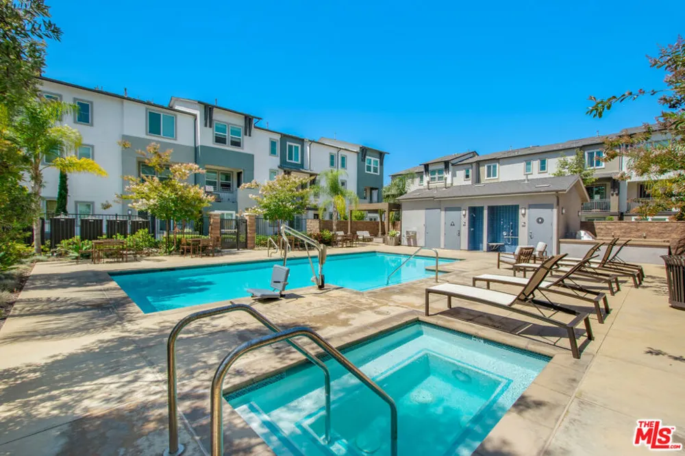 1002 Sage Lane Gardena, CA 90247