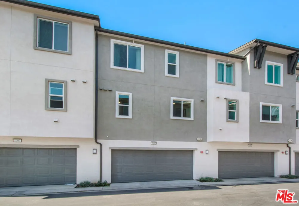 1002 Sage Lane Gardena, CA 90247