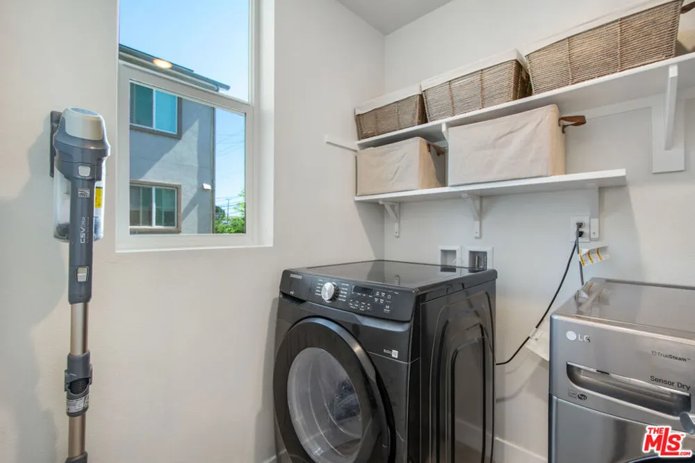 1002 Sage Lane Gardena, CA 90247