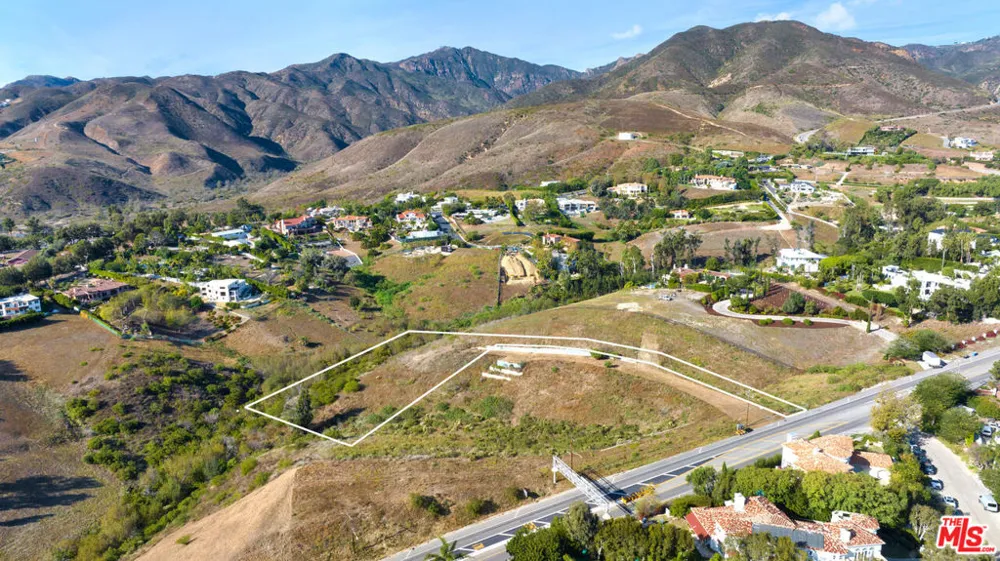 6061 Kanan Dume Road Malibu, CA 90265