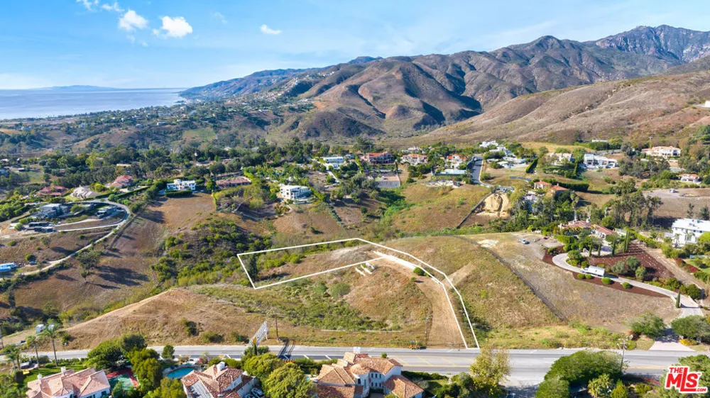 6061 Kanan Dume Road Malibu, CA 90265
