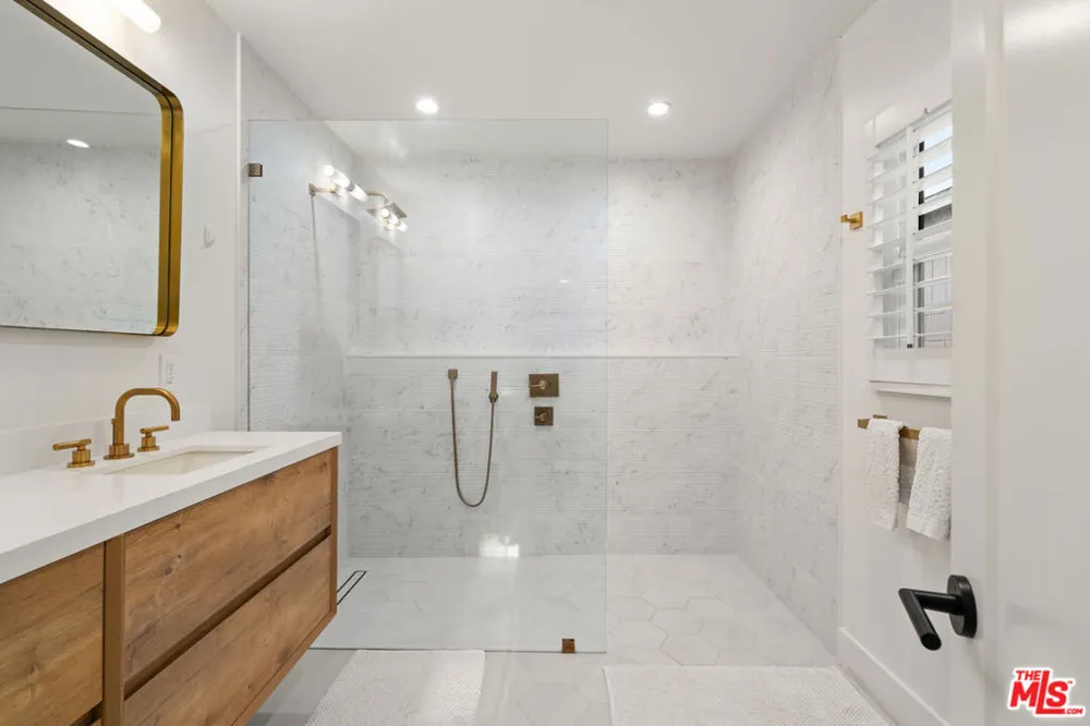 5758 Tobias Avenue Sherman Oaks, CA 91411