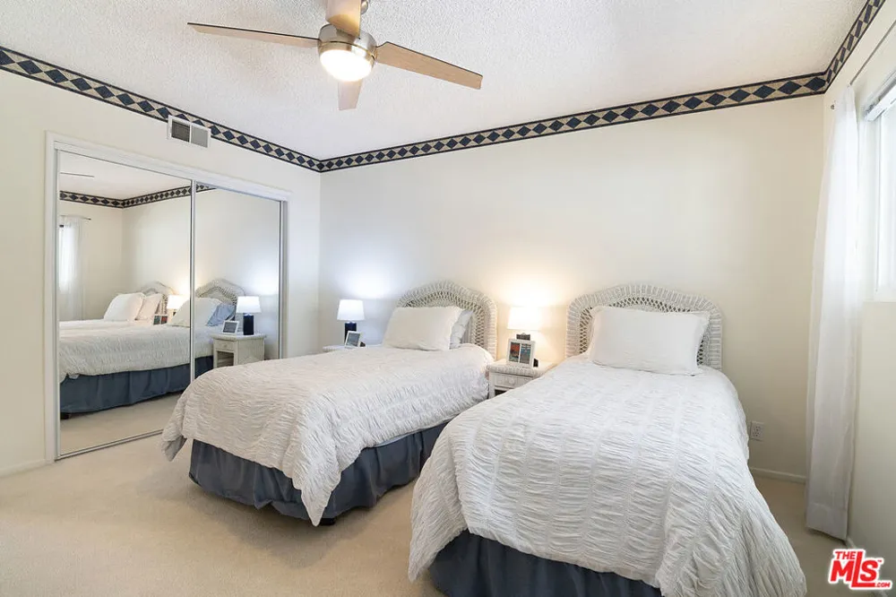 6030 Wright Terrace Culver City, CA 90232