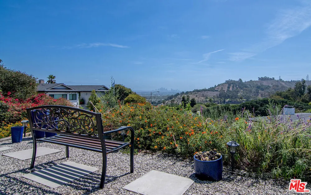 6030 Wright Terrace Culver City, CA 90232