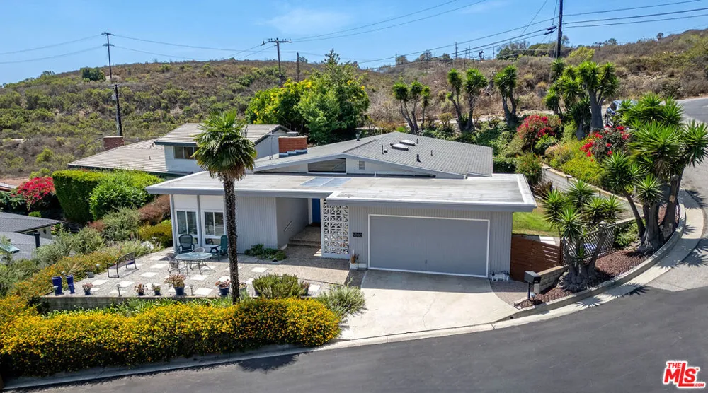6030 Wright Terrace Culver City, CA 90232