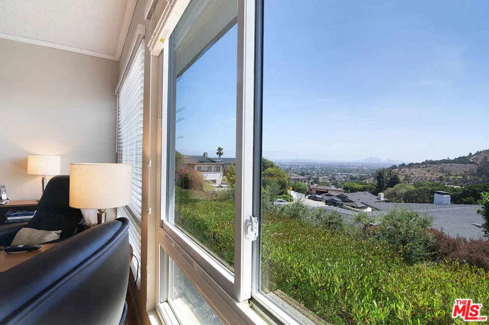 6030 Wright Terrace Culver City, CA 90232