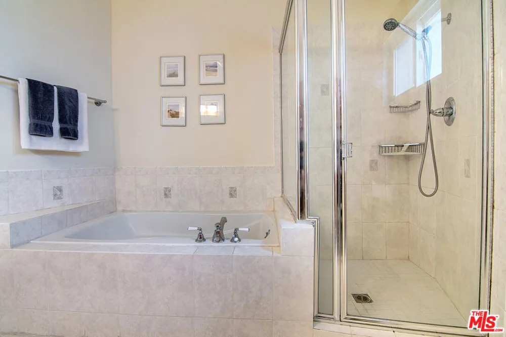 6030 Wright Terrace Culver City, CA 90232