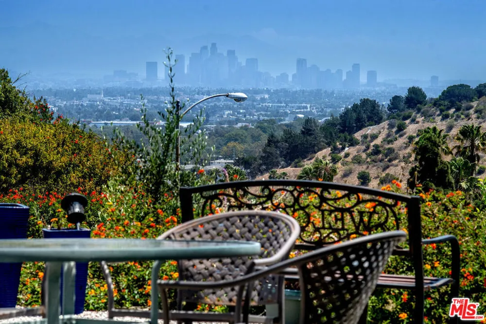6030 Wright Terrace Culver City, CA 90232