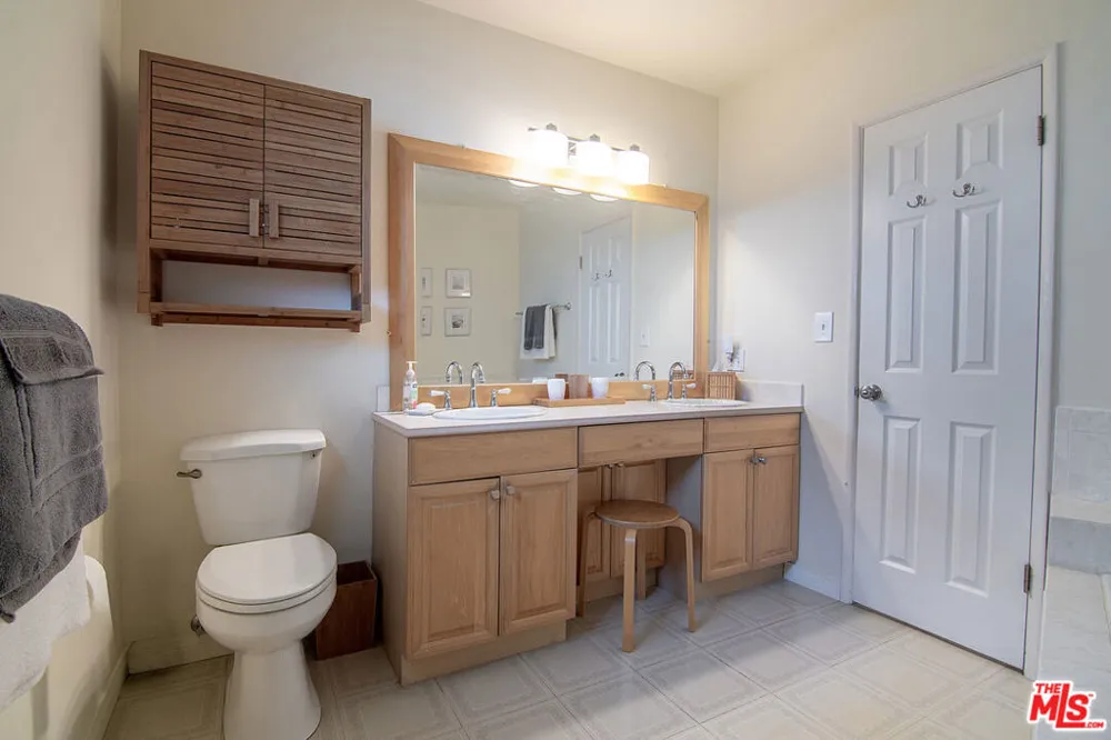 6030 Wright Terrace Culver City, CA 90232