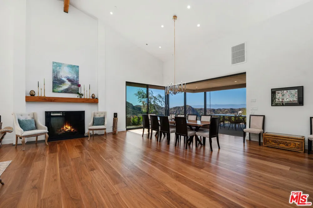 31847 Hidden Highland Road Agoura, CA 91301
