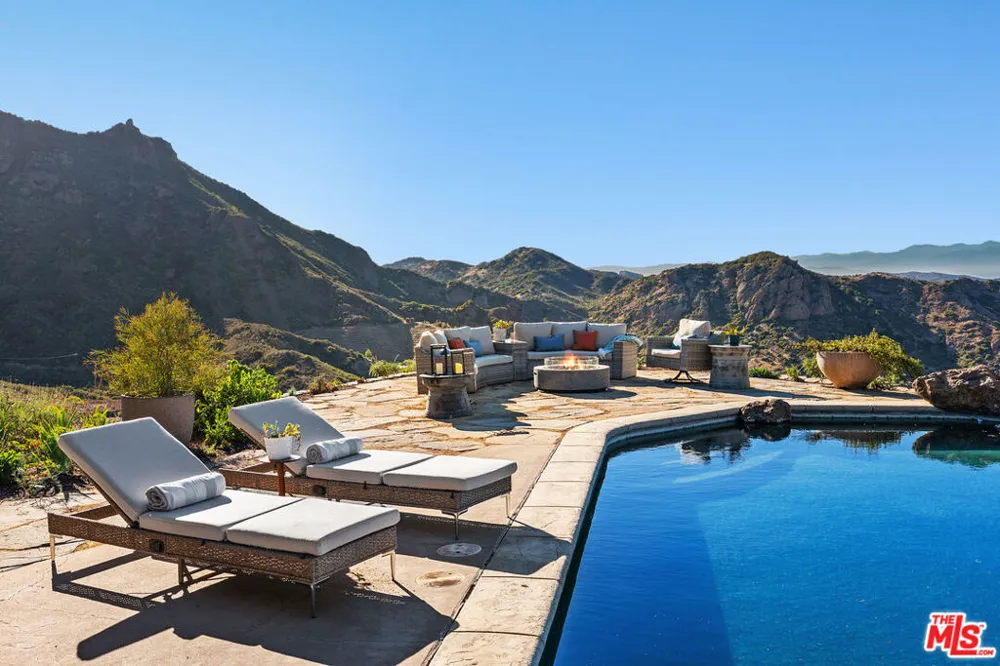 31847 Hidden Highland Road Agoura, CA 91301