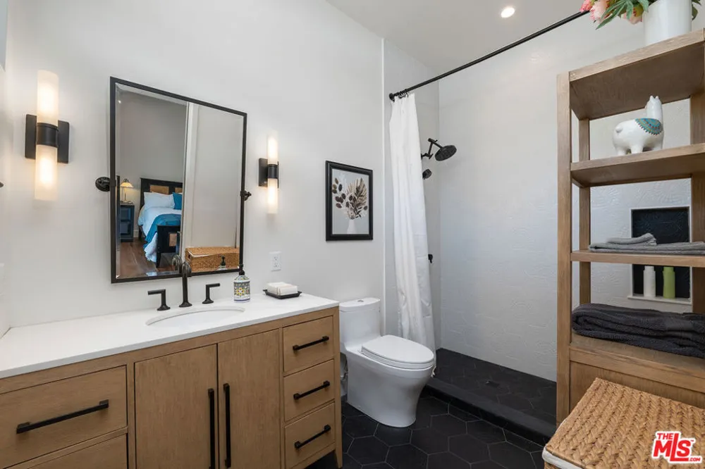 31847 Hidden Highland Road Agoura, CA 91301