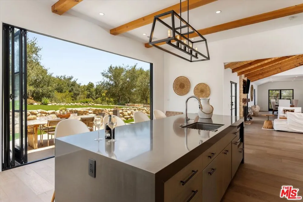 768 Winding Creek Lane Montecito, CA 93108
