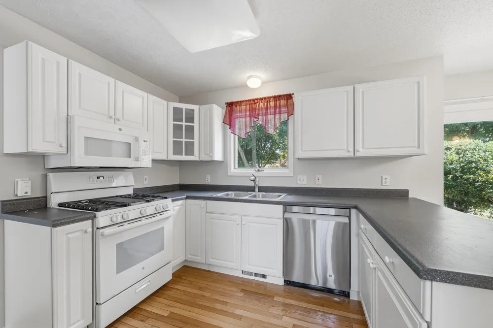 5048 Stapleton Drive Kalamazoo, MI 49009