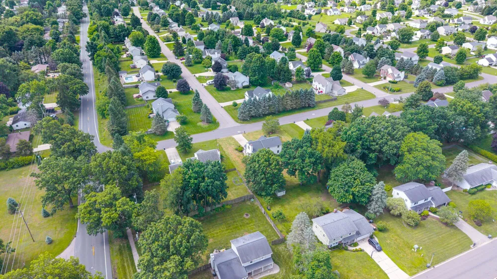 5048 Stapleton Drive Kalamazoo, MI 49009