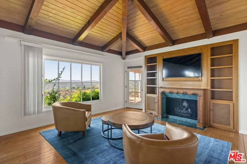 2317 Kimridge Road Los Angeles, CA 90210