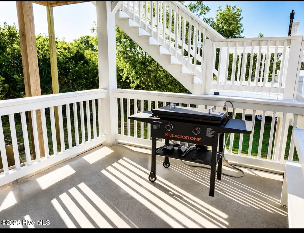 7120 Canal Drive Emerald Isle, NC 28594