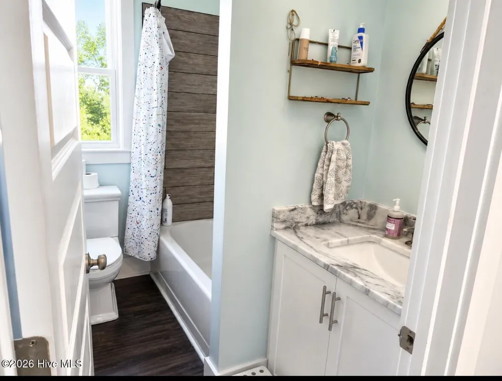 7120 Canal Drive Emerald Isle, NC 28594