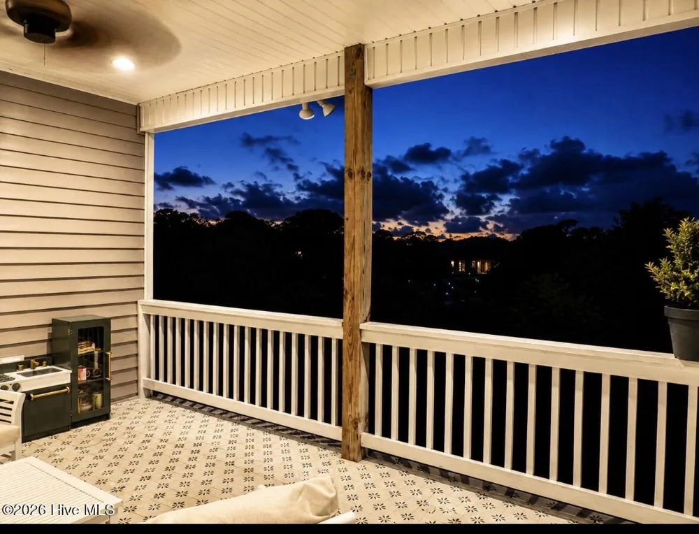 7120 Canal Drive Emerald Isle, NC 28594