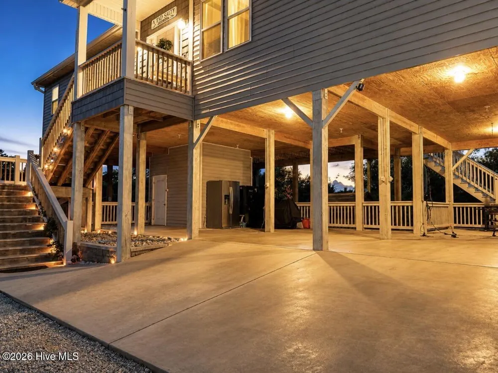 7120 Canal Drive Emerald Isle, NC 28594
