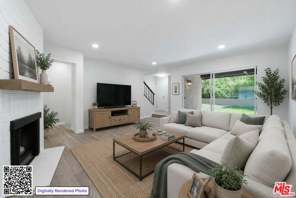9545 Via Venezia Los Angeles, CA 91504