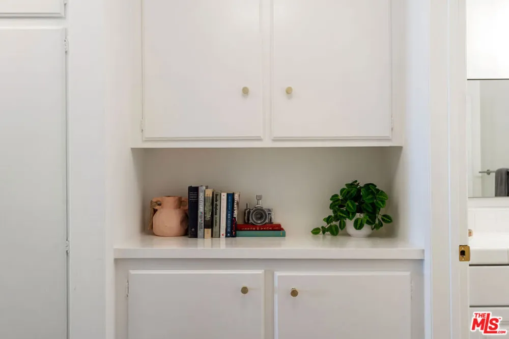 1021 12th Street #203 Santa Monica, CA 90403
